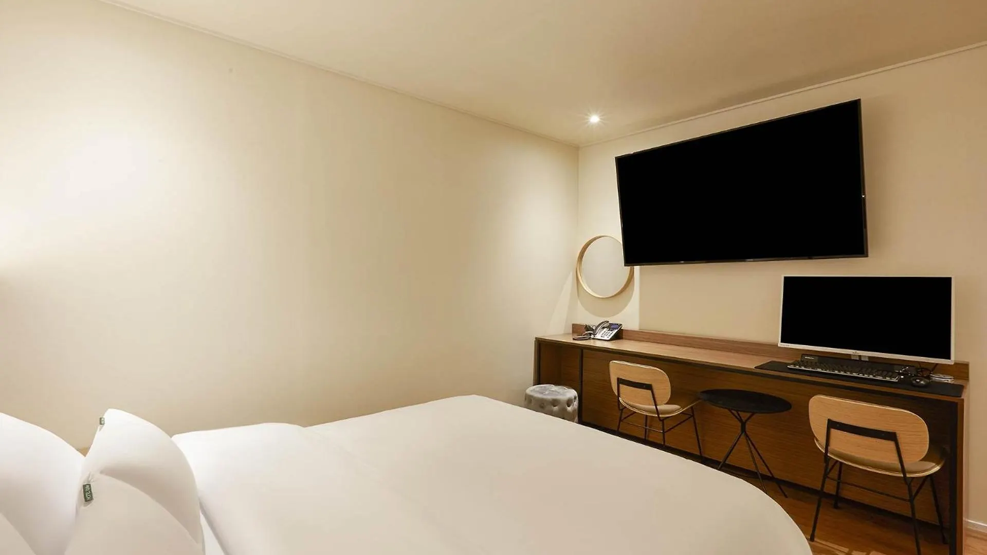 Vane Hotel Incheon 0*,