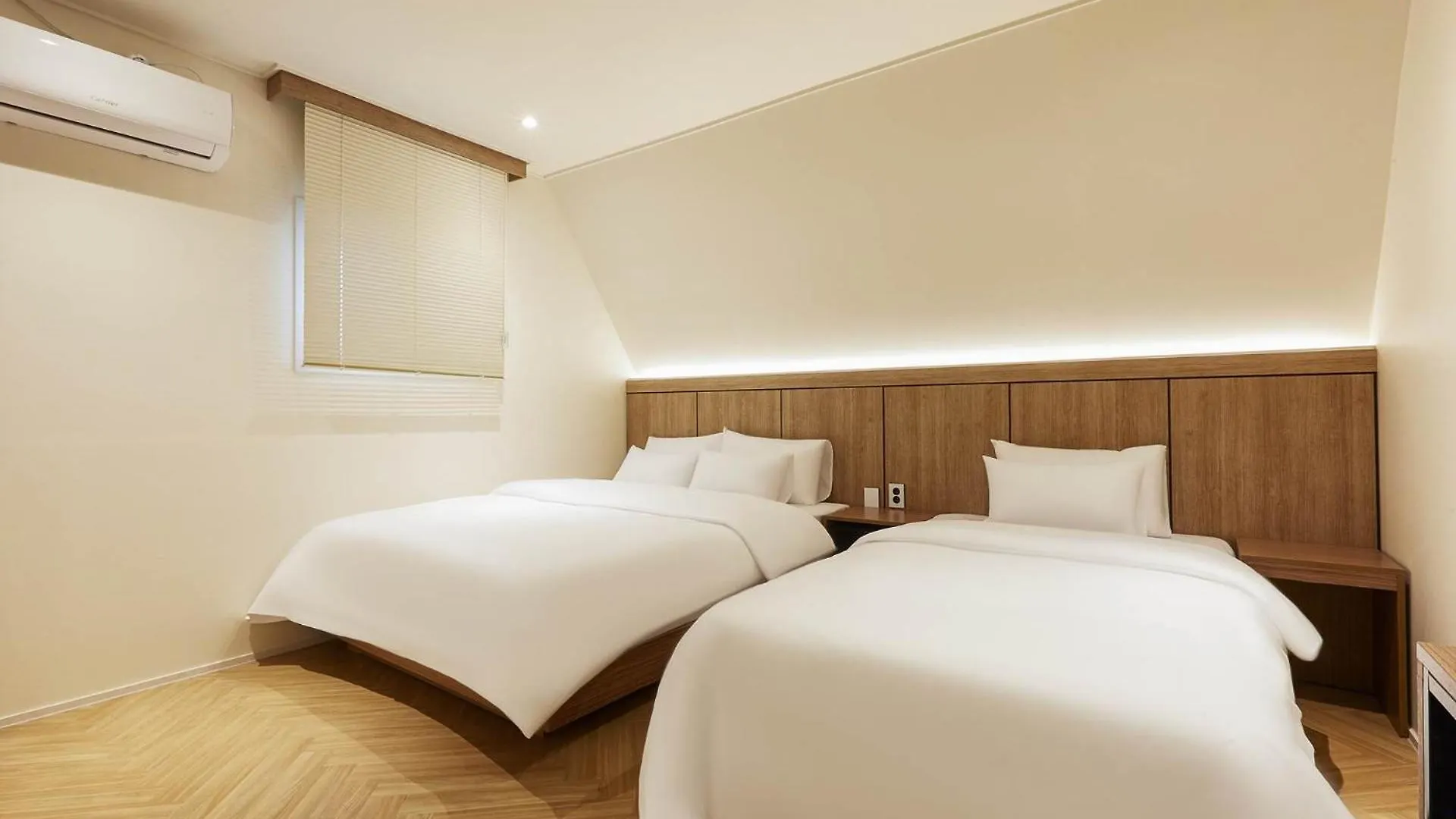 Vane Hotel Incheon 0*,  South Korea